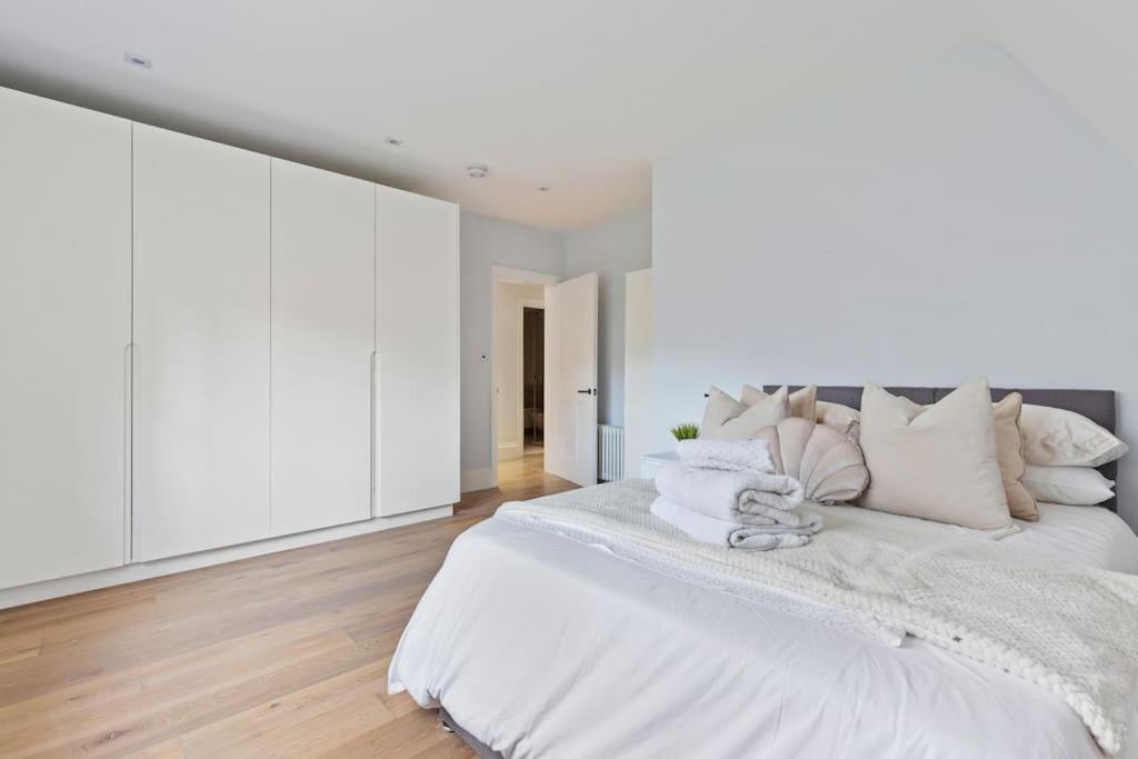 Luxury 3 Bed Flat In Kensington Apartment ลอนดอน ภายนอก รูปภาพ
